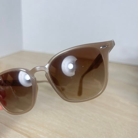 Ray-Ban RB4305 6166/13 Phantos Polished Beige Sunglasses READ 52-20-150 main image 10